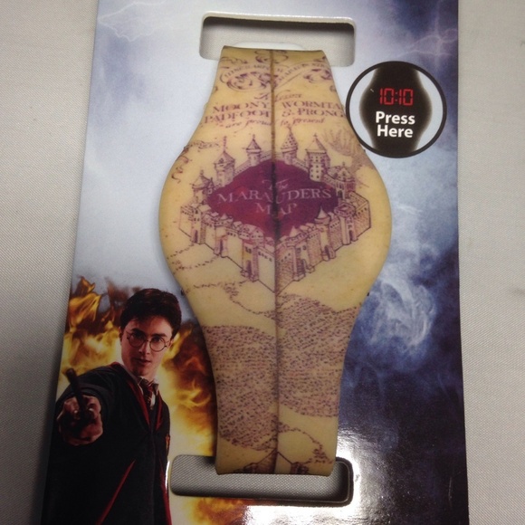Harry Potter Castle LED Silicone Watch NEW NWT - Picture 2 of 6